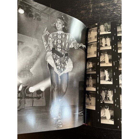 Vivienne Westwood TASCHEN Curated by Terry Jones 2012 Coffee Table book - Picture 6 of 7